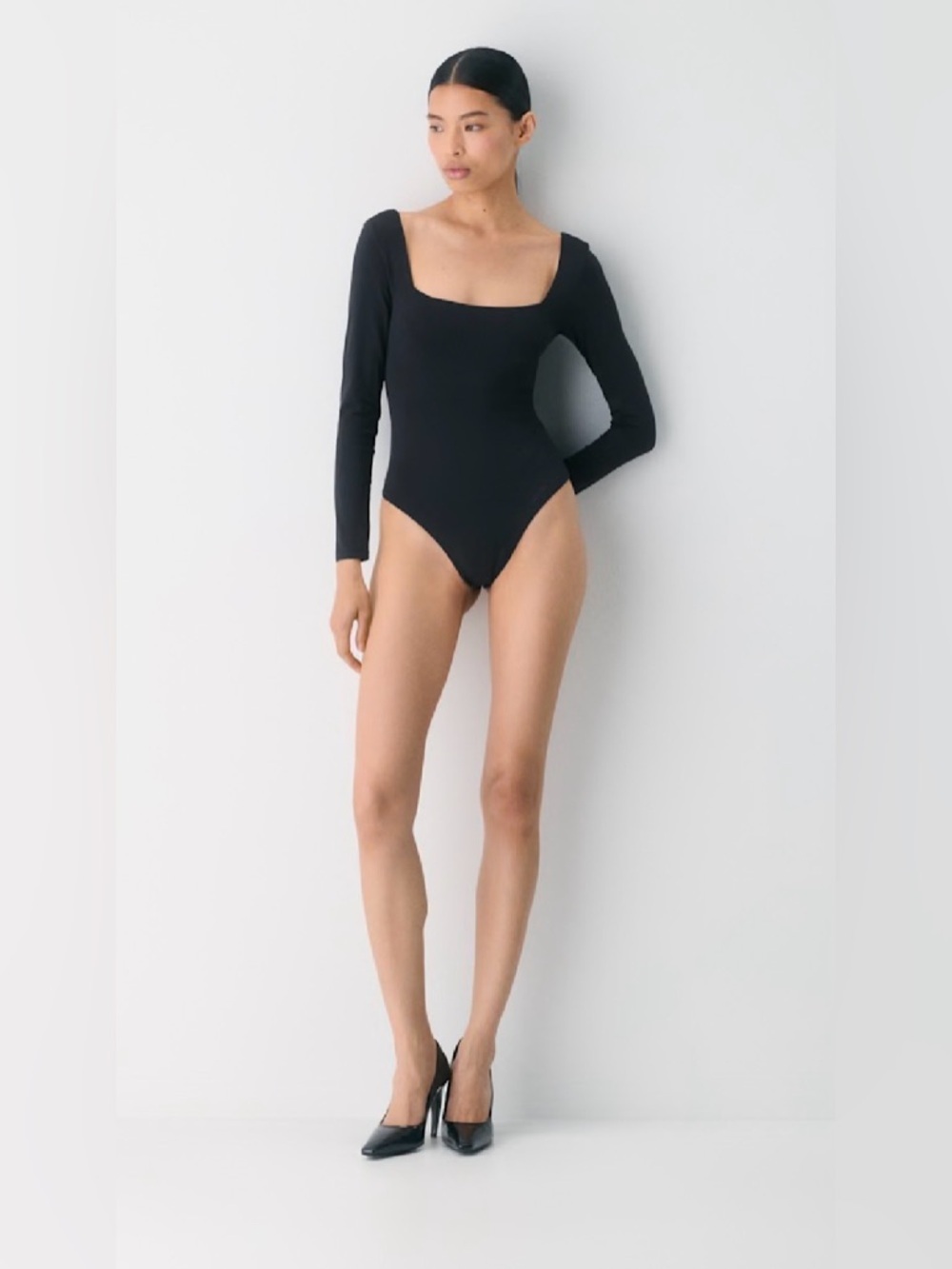 Aritzia Black Contour Headway Bodysuit Long Sleeve Square neck with Thong Cut S
